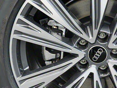 2026 45 TFSI quattro ѡ+