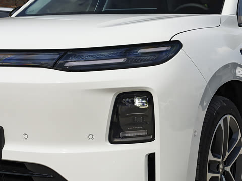 2027�� 660������