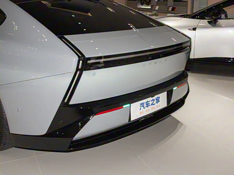 2025�� 702 ������ Ultra