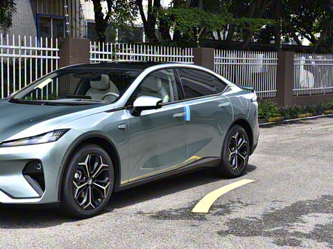 2026�� 240Ultra��ΪǬ��ADS SE��