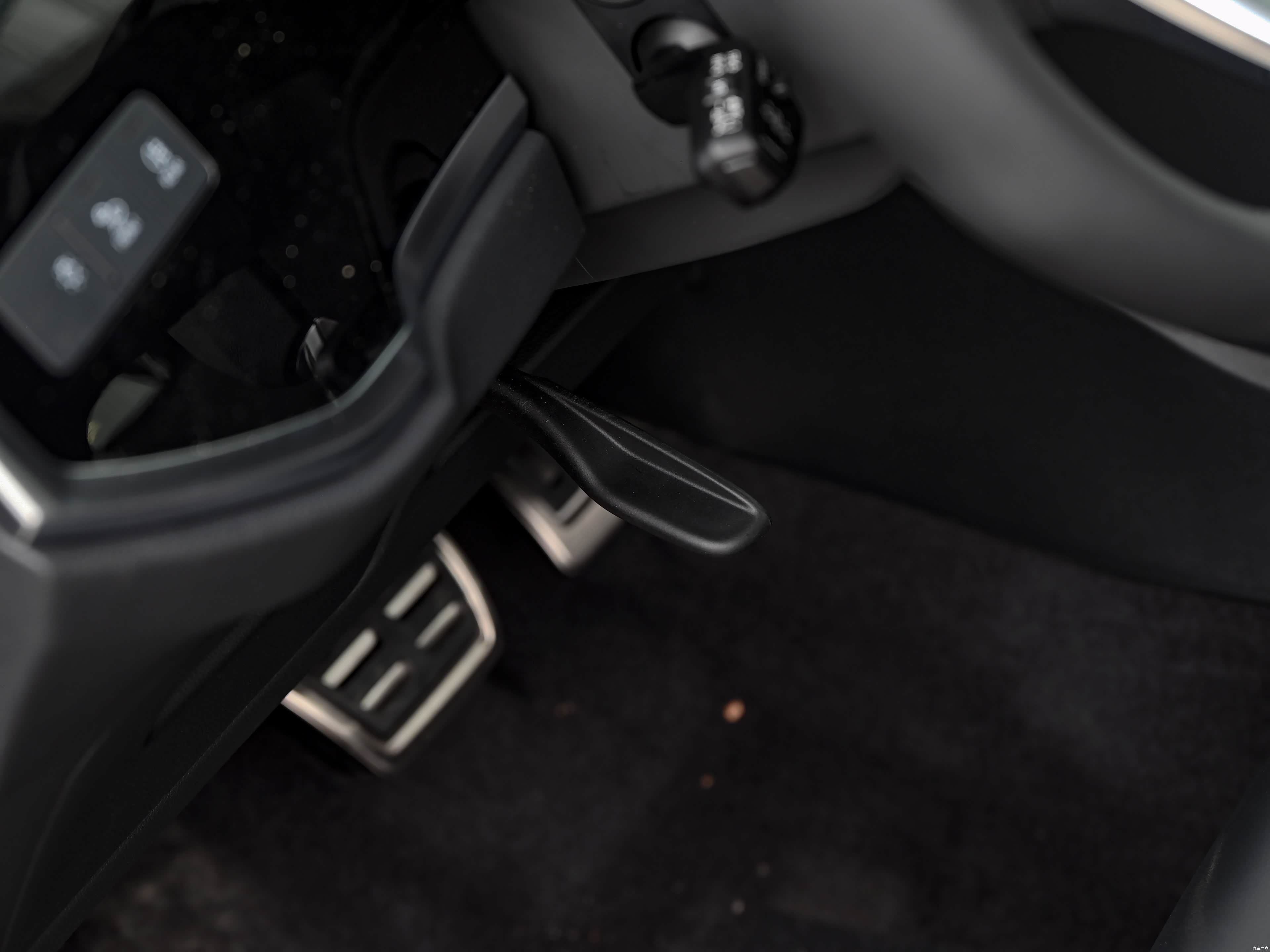 Audi Q3, миниатюра 16
