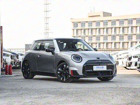 2025 Ŀ JOHN COOPER WORKS