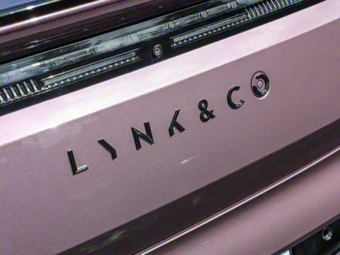 2025�� 240����Ultra