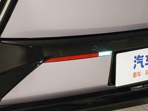 2025�� 702 ������ Ultra