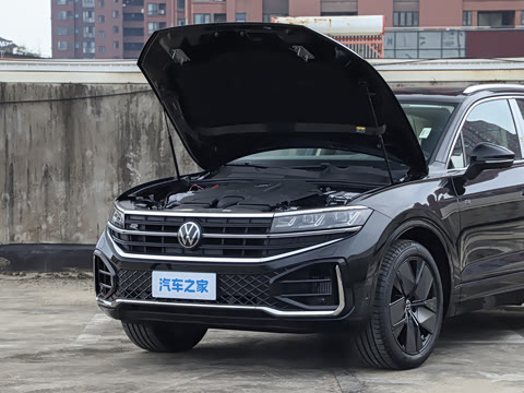 2026�� 3.0TSI �񾳰� �����˶���װ