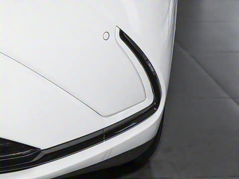 2025�� 735MAX 175kW