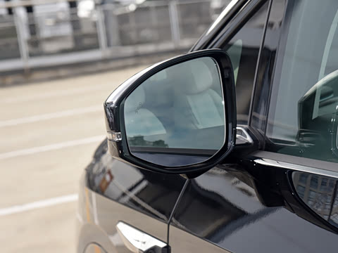 2026�� ���� 650 UltraSE
