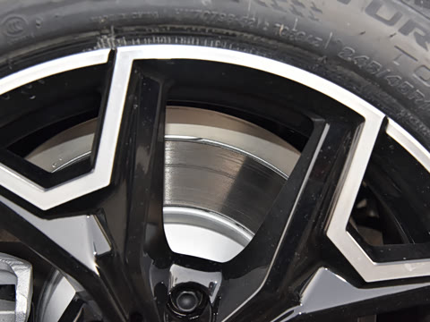 2026�� �Ŀ� eDrive 40 L ��ҹ��װ