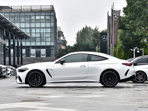 2025 Ŀ AMG CLE 53 4MATIC+ ܳ