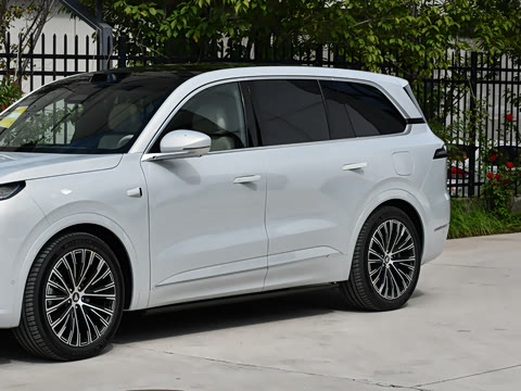 2025�� ����Ultra+ ���������߶���