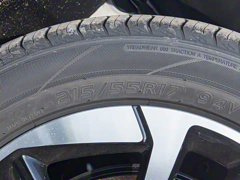 2025�� Plus 610 ������