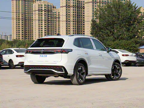 2026�� PRO 380TSI ���� R-Line �����