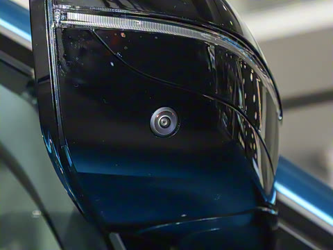 2025�� 330Li M�˶���ҹ��װ