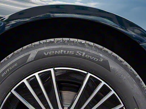 2025�� �Ŀ� E 260 L