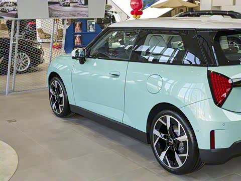 2026�� 463km COOPER SE ������