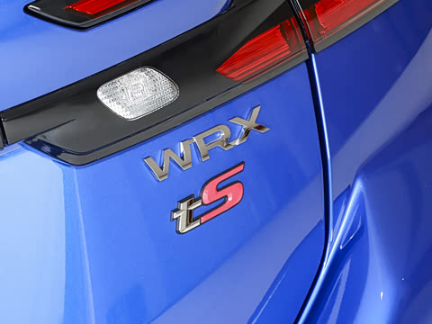 2025�� 2.4T CVT Wagon tS EyeSight