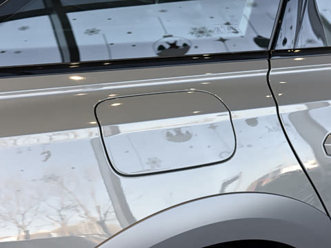 2025�� allroad quattro 55 TFSI ��̽�ռ�