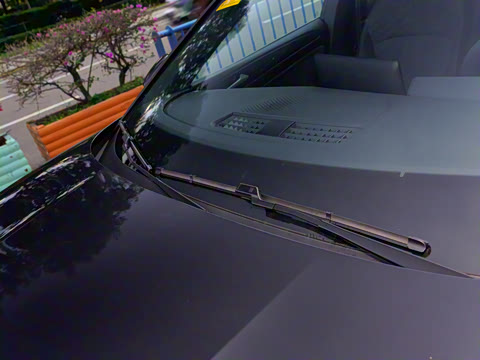 2026�� ���L 300TSI ��а�