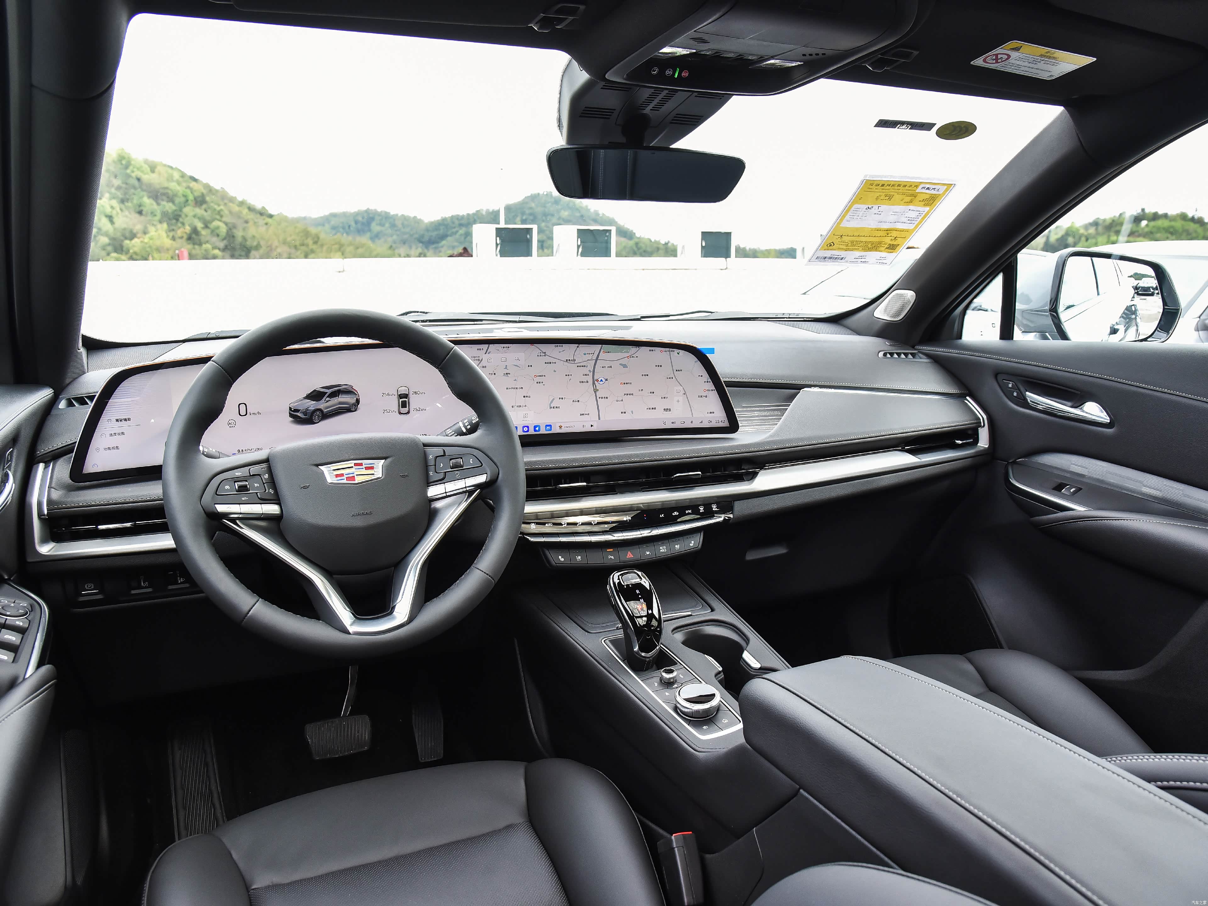 Cadillac XT4, миниатюра 13