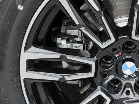 2026�� �Ŀ� 530Li ������ M�˶���װ