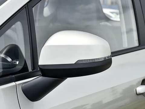 2025�� Plus 610 ������