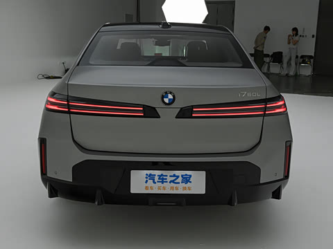 2027�� 60L �����