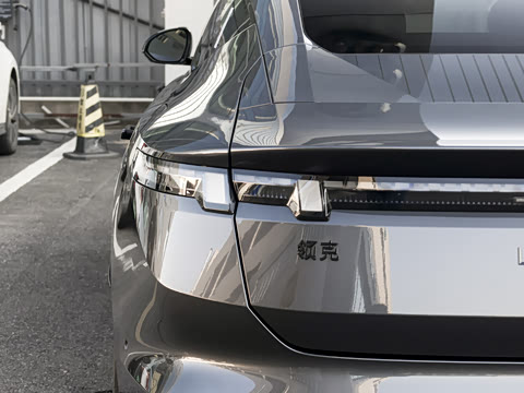 2025�� 240����Ultra H5