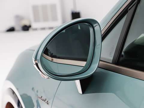 2026�� Cayenne Turbo Electric