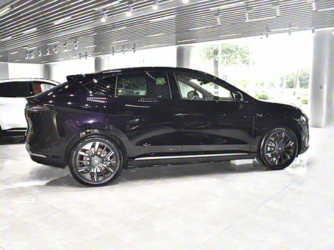 2025�� 670 Max��