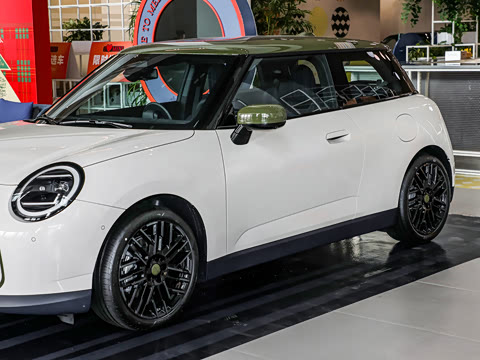 2025�� PAUL SMITH ���ʦ��