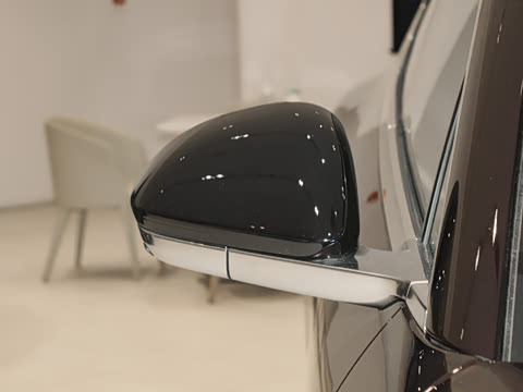 2025�� 102kWh ��ƽ���ر��