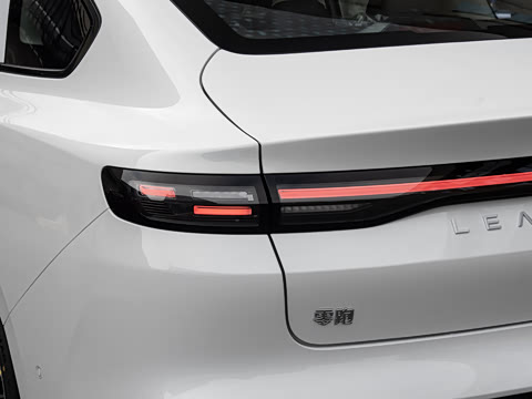 2027�� 670������
