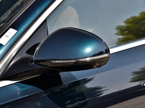 2026�� �Ŀ� E 300 L ������