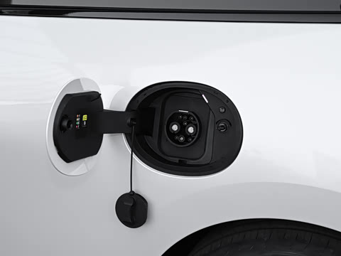 2026�� 466km COOPER E ������