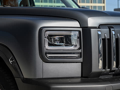 2025�� 2.0T 4WD Pro