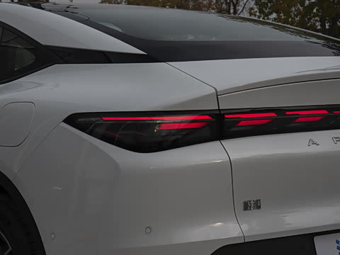 2025�� �Ŀ� 560PRO 185kW