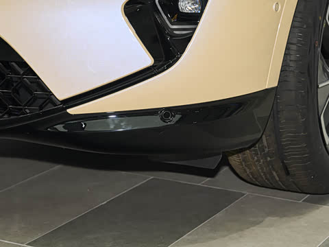 2025�� �Ŀ� Max ���̰�