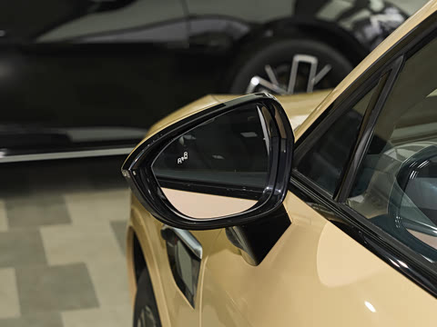 2025�� �Ŀ� Max ���̰�