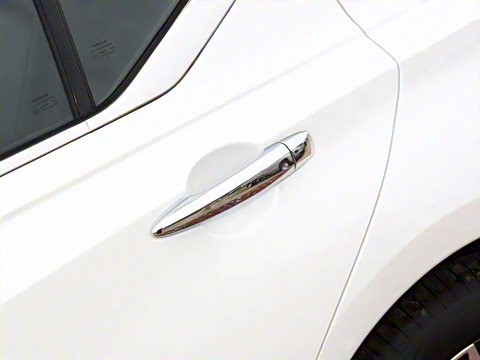 2025�� 2.0L XL-TLS ������