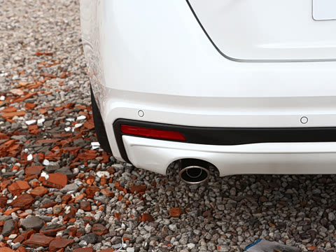 2025�� 2.0L XL-TLS ������