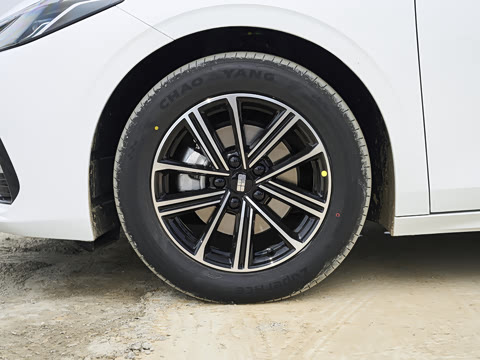 2025�� EM-i 70km ������