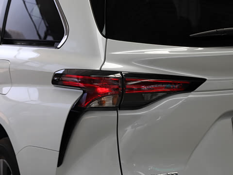 2027�� 2.5L ˫������������