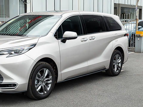 2027�� 2.5L ˫����������