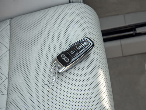 2026�� A8L Horch��ʼ�˰� 55TFSI