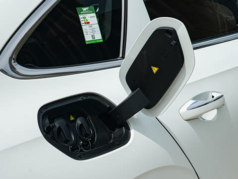 2026�� EM-i 235km ̽��+��
