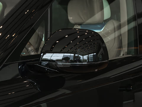 2025�� 3.0 L6 400PS SV���ٴ����ӳ��� 4��