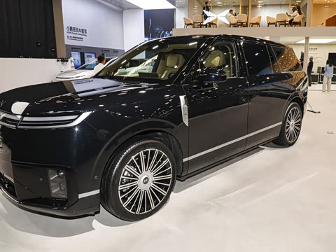 2026�� ���� 750 �����콢��