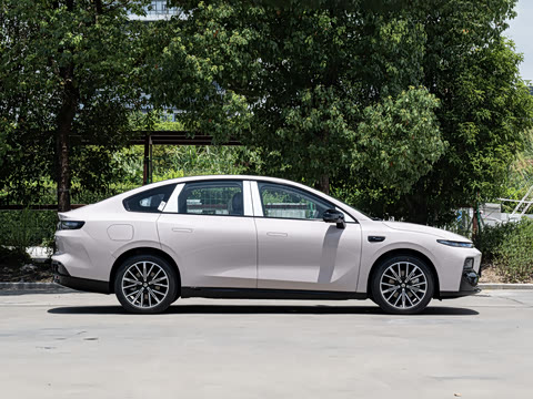 2027�� 670������