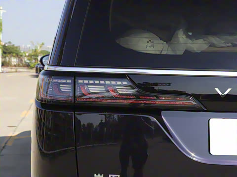 2025�� EV ����׿Խ������