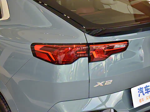 2025�� sDrive25i M�˶���װ